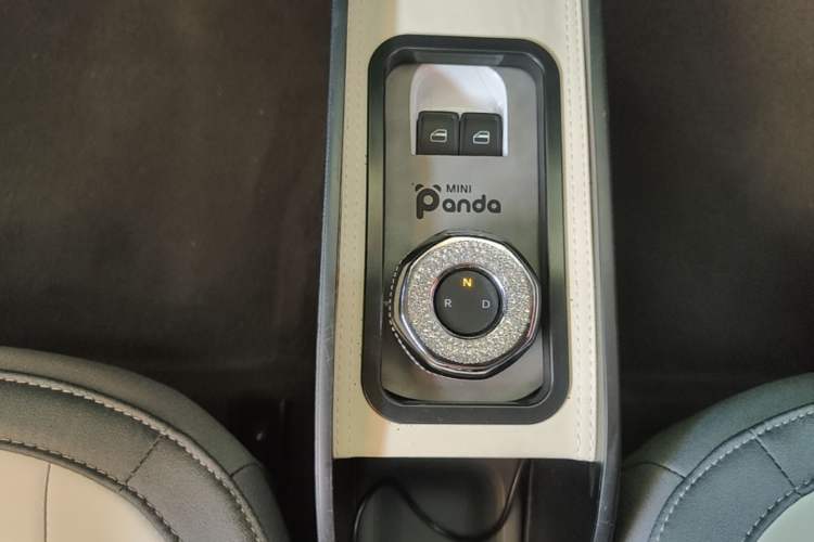 Used Geely Galaxy Panda 2025 210km Panda Kart Gear Lever