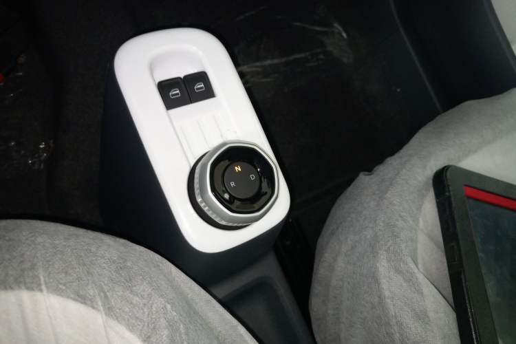 Used Geely Galaxy Panda 2025 210km Panda Kart Gear Lever