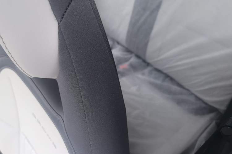 Used Geely Galaxy Panda 2025 210km Panda Kart Interior 1