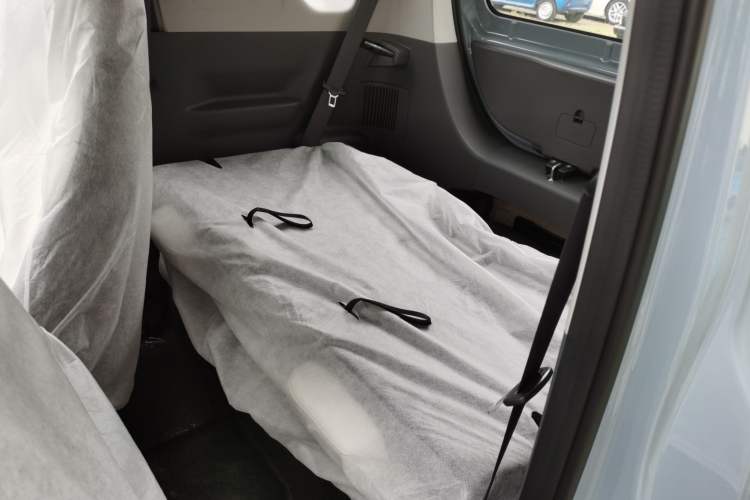 Used Geely Galaxy Panda 2025 210km Panda Kart Interior 1