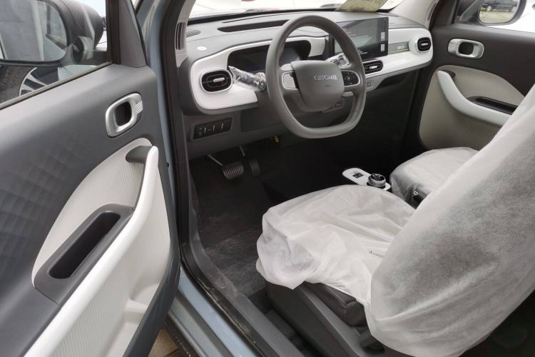 Used Geely Galaxy Panda 2025 210km Panda Kart Interior 2