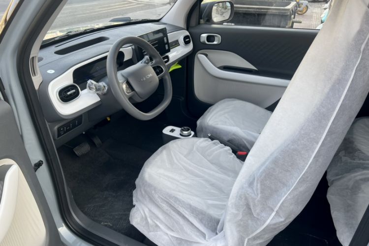 Used Geely Galaxy Panda 2025 210km Panda Kart Interior 2