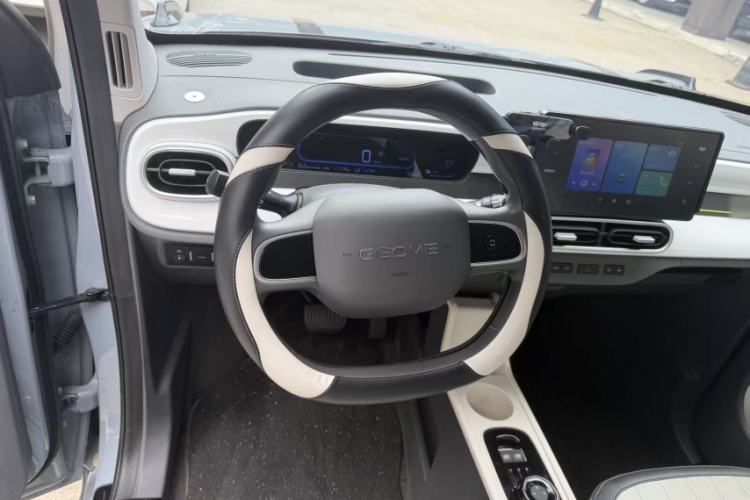 Used Geely Galaxy Panda 2025 210km Panda Kart Interior 2