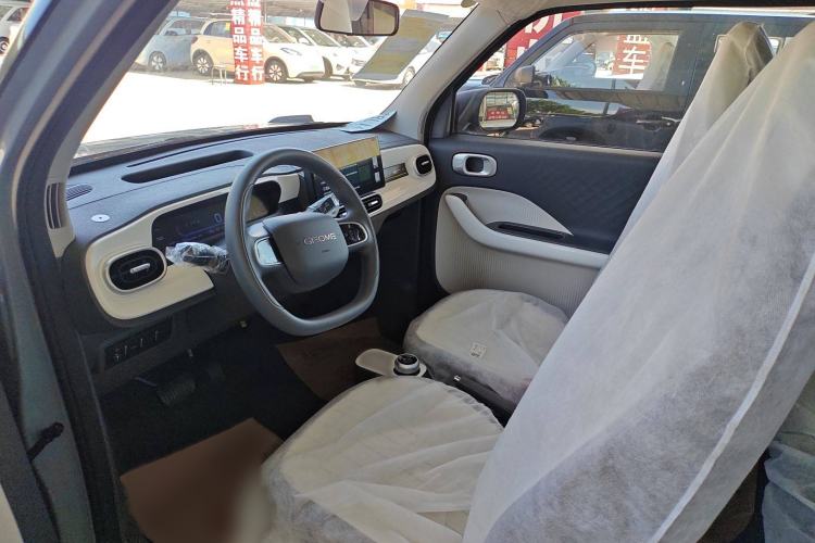 Used Geely Galaxy Panda 2025 210km Panda Kart Interior 2