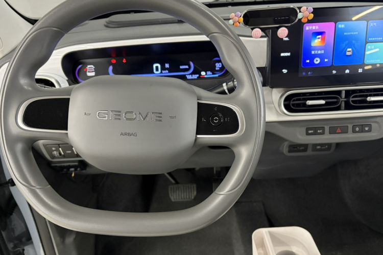 Used Geely Galaxy Panda 2025 210km Panda Kart Interior 2