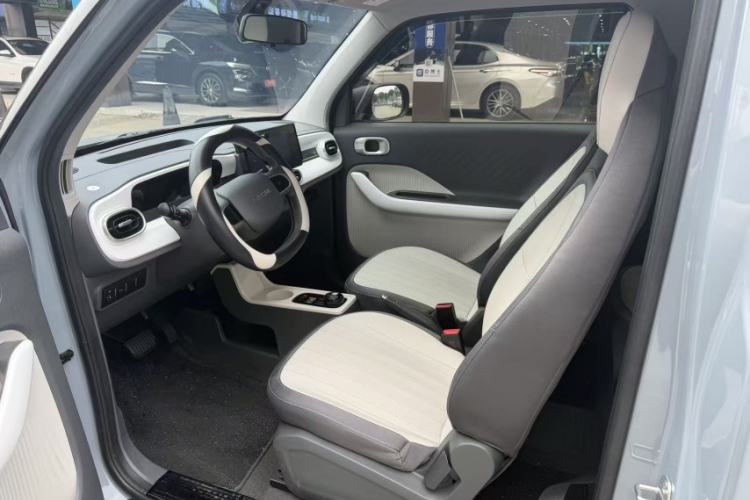 Used Geely Galaxy Panda 2025 210km Panda Kart Interior 3