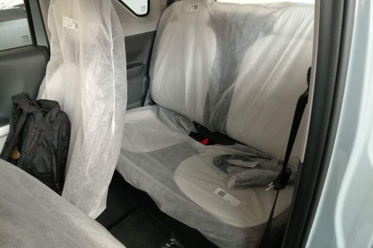 Used Geely Galaxy Panda 2025 210km Panda Kart Interior 4