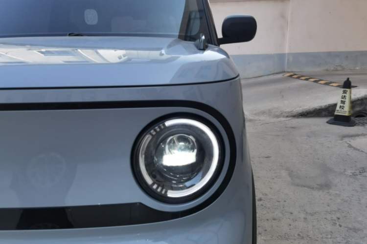 Used Geely Galaxy Panda 2025 210km Panda Kart Left Front Headlight