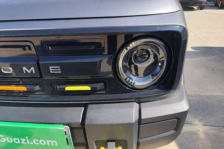 Used Geely Galaxy Panda 2025 210km Panda Rider Left Front Headlight