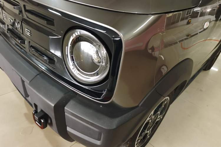 Used Geely Galaxy Panda 2025 210km Panda Rider Left Front Headlight