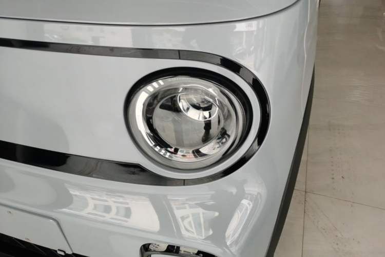 Used Geely Galaxy Panda 2025 210km Panda Kart Left Front Headlight