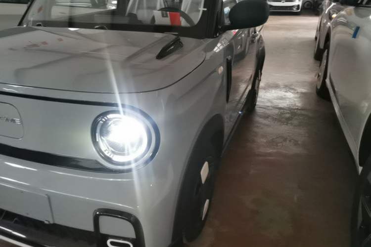 Used Geely Galaxy Panda 2025 210km Panda Kart Left Front Headlight