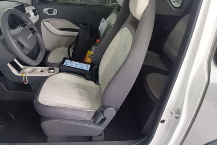 Used Geely Galaxy Panda 2025 210km Panda Rider Left Front Seat