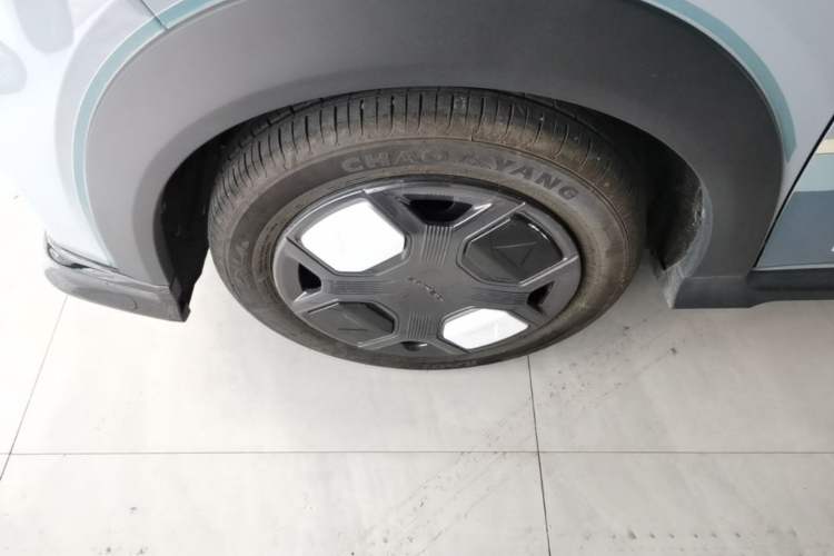 Used Geely Galaxy Panda 2025 210km Panda Kart Left Front Wheel Hub