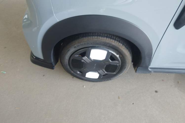 Used Geely Galaxy Panda 2025 210km Panda Kart Left Front Wheel Hub