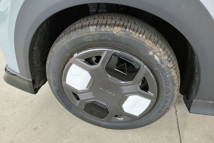 Used Geely Galaxy Panda 2025 210km Panda Kart Left Front Wheel Hub
