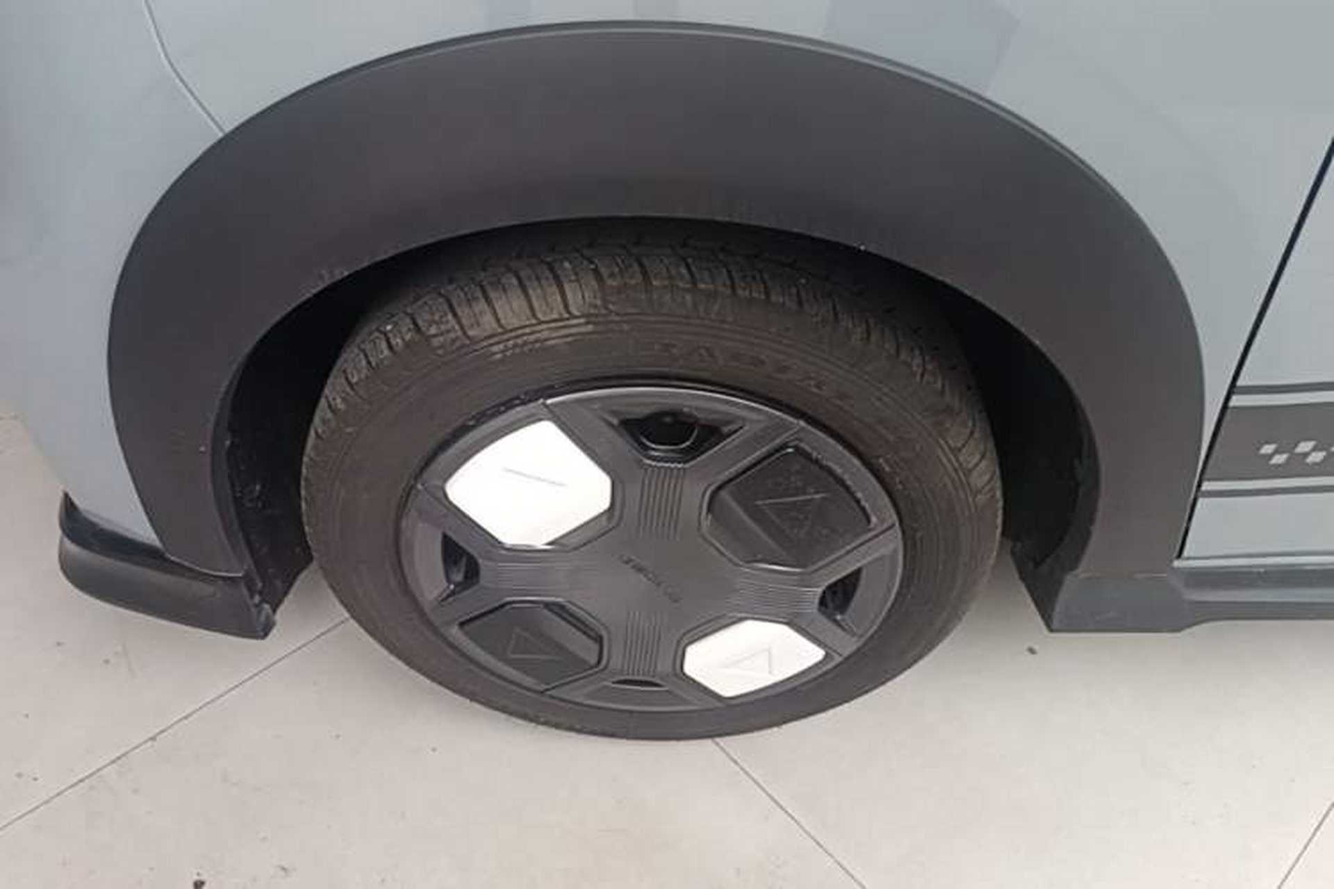 Used Geely Galaxy Panda 2025 210km Panda Kart Left Front Wheel Hub