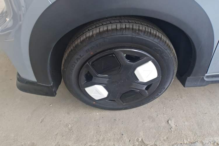 Used Geely Galaxy Panda 2025 210km Panda Kart Left Front Wheel Hub