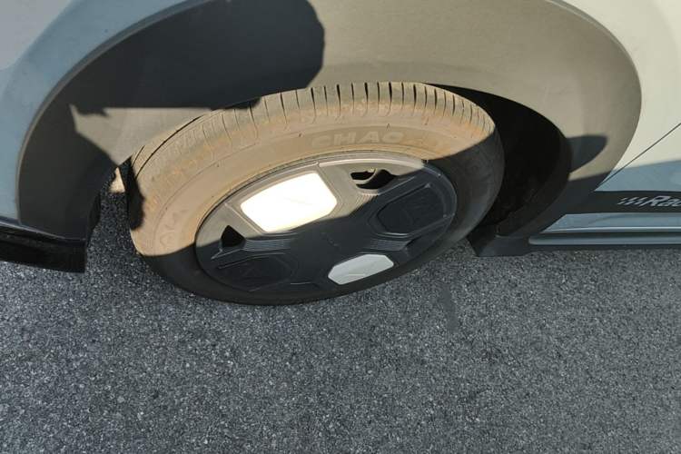 Used Geely Galaxy Panda 2025 210km Panda Kart Left Front Wheel Hub