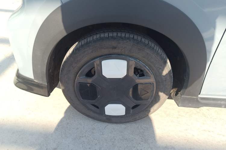 Used Geely Galaxy Panda 2025 210km Panda Kart Left Front Wheel Hub