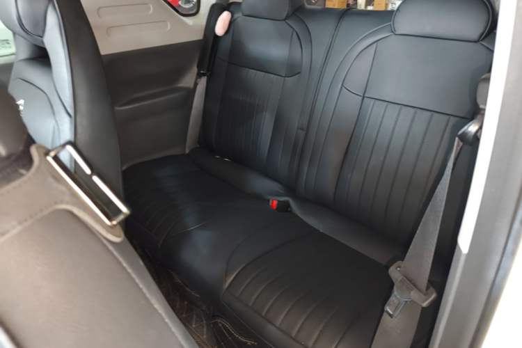 Used Geely Galaxy Panda 2025 210km Panda Rider Left Rear Seat
