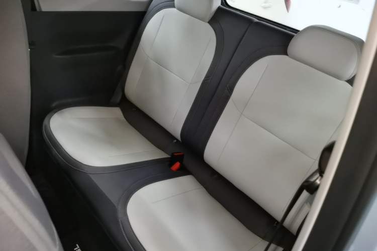 Used Geely Galaxy Panda 2025 210km Panda Kart Left Rear Seat