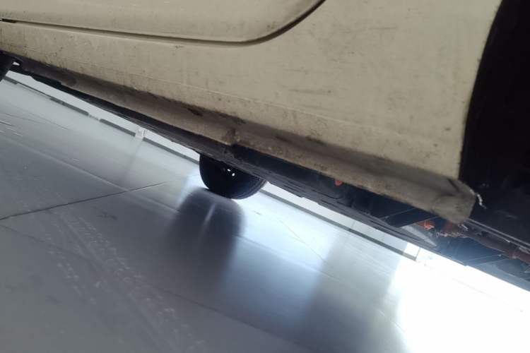 Used Geely Galaxy Panda 2025 210 km – Yuanqi Bear Left Side Sill