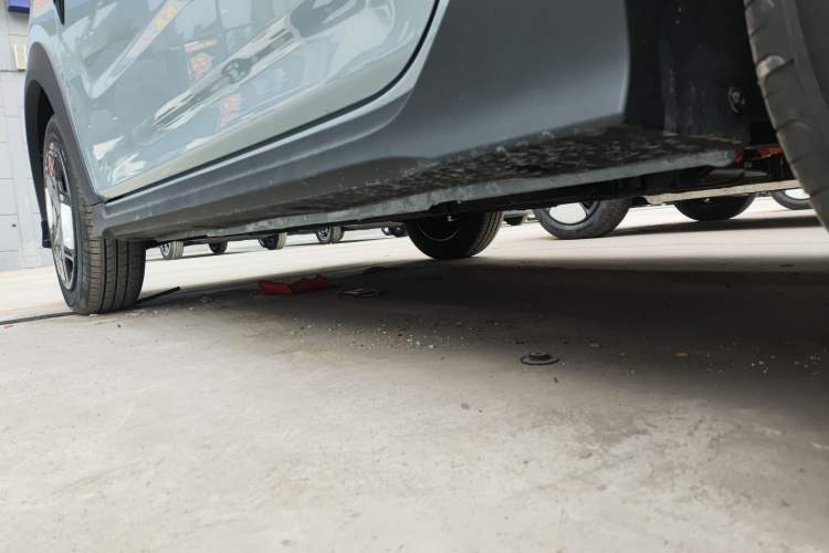 Used Geely Galaxy Panda 2025 210km Panda Kart Left Side Sill