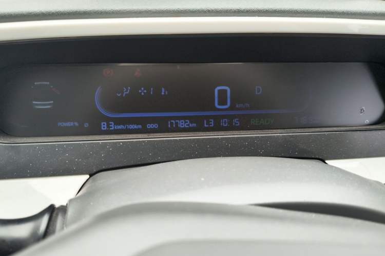 Used Geely Galaxy Panda 2025 210km Panda Kart Odometer Close Up