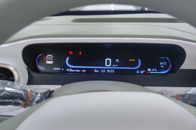 Used Geely Galaxy Panda 2025 210km Panda Kart Odometer Close Up