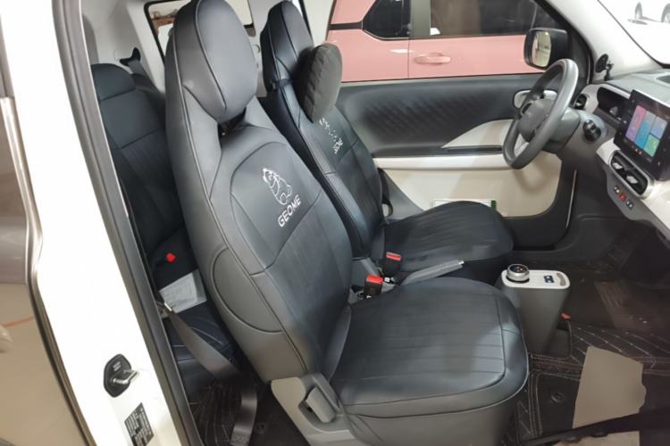 Used Geely Galaxy Panda 2025 210km Panda Rider Right Front Seat