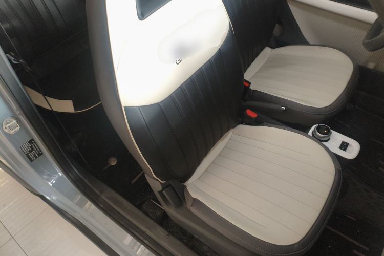 Used Geely Galaxy Panda 2025 210km Panda Kart Right Front Seat