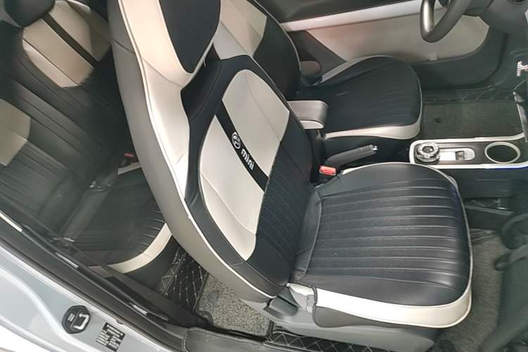 Used Geely Galaxy Panda 2025 210km Panda Kart Right Front Seat