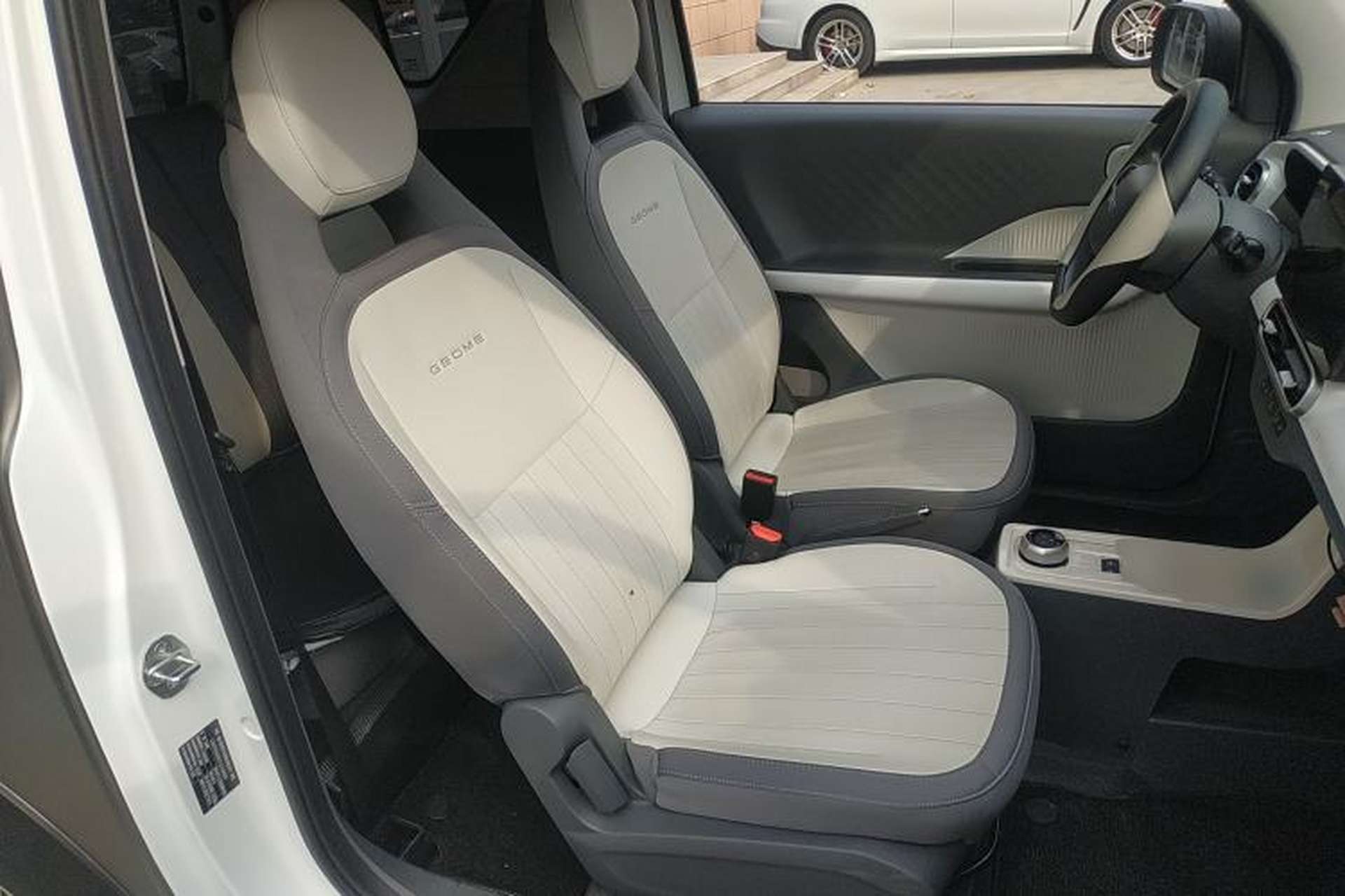 Used Geely Galaxy Panda 2025 210km Panda Rider Right Front Seat