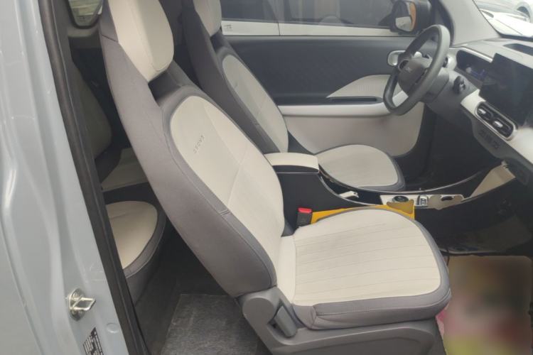Used Geely Galaxy Panda 2025 210km Panda Kart Right Front Seat