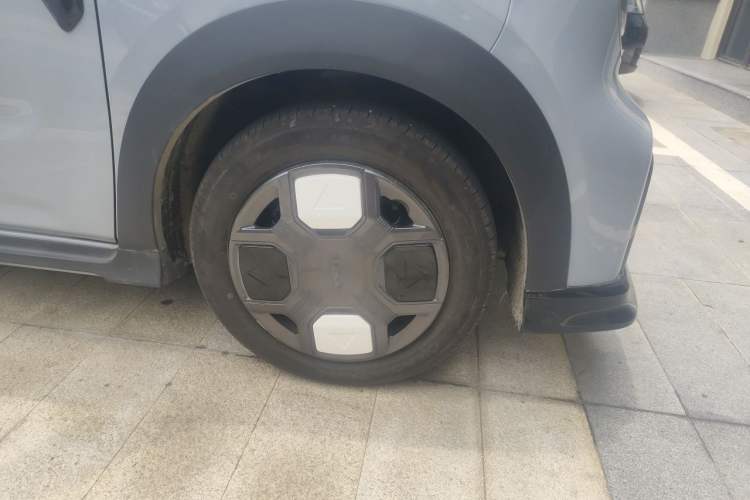 Used Geely Galaxy Panda 2025 210km Panda Kart Right Front Wheel Hub