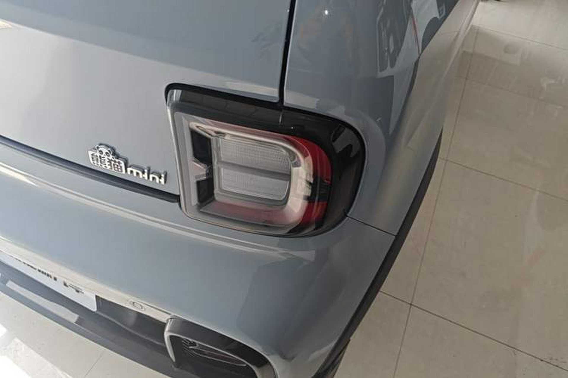 Used Geely Galaxy Panda 2025 210km Panda Kart Right Rear Taillight