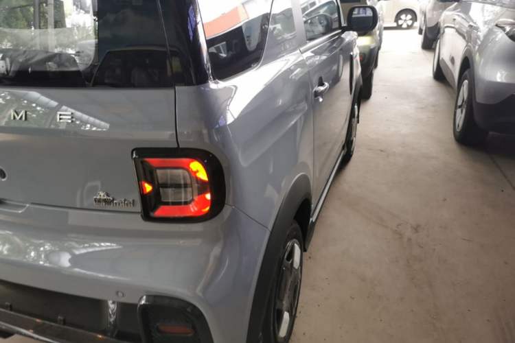 Used Geely Galaxy Panda 2025 210km Panda Kart Right Rear Taillight