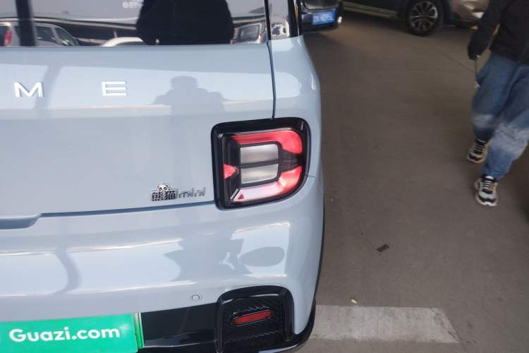 Used Geely Galaxy Panda 2025 210km Panda Kart Right Rear Taillight