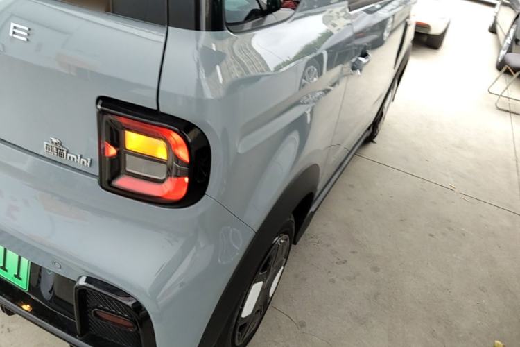 Used Geely Galaxy Panda 2025 210km Panda Kart Right Rear Taillight