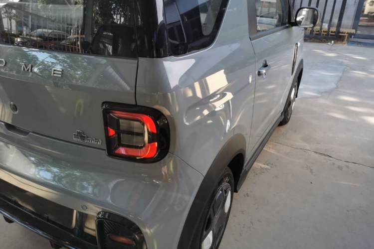Used Geely Galaxy Panda 2025 210km Panda Kart Right Rear Taillight