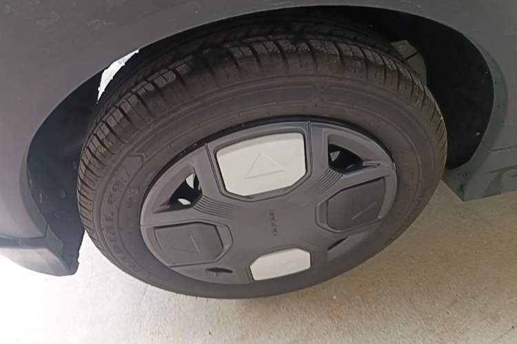 Used Geely Galaxy Panda 2025 210km Panda Kart Right Rear Wheel Hub