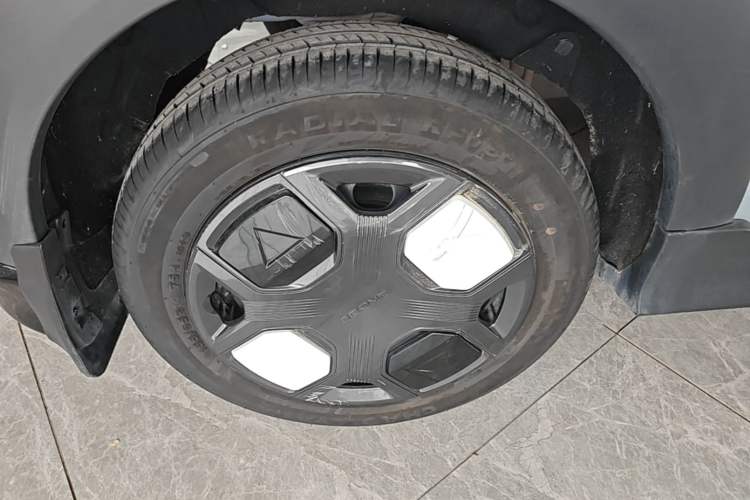 Used Geely Galaxy Panda 2025 210km Panda Kart Right Rear Wheel Hub