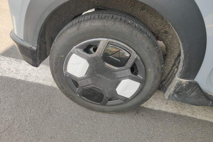 Used Geely Galaxy Panda 2025 210km Panda Kart Right Rear Wheel Hub