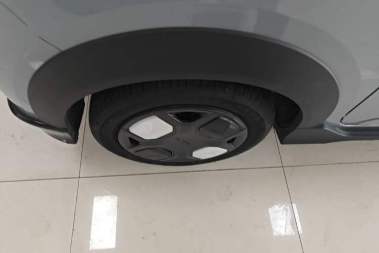 Used Geely Galaxy Panda 2025 210km Panda Kart Right Rear Wheel Hub