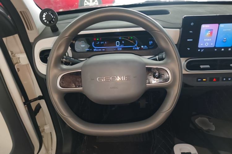 Used Geely Galaxy Panda 2025 210km Panda Rider Steering Wheel
