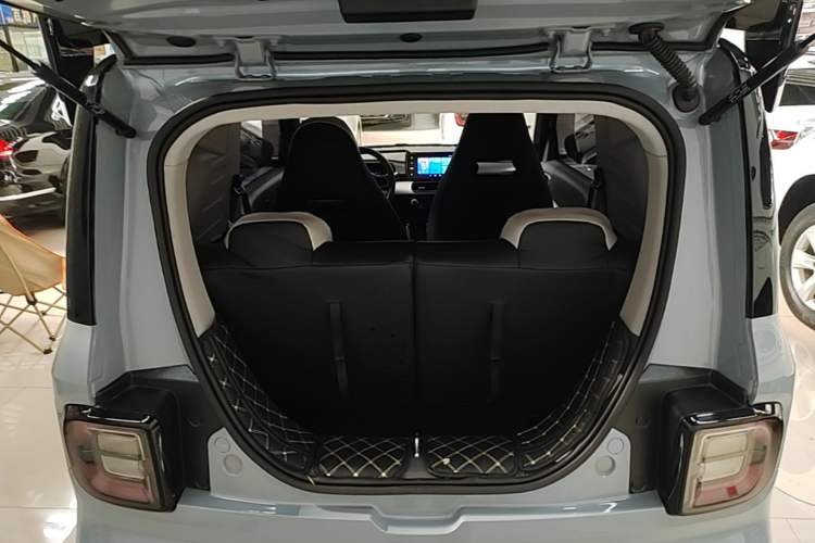 Used Geely Galaxy Panda 2025 210km Panda Kart Trunk