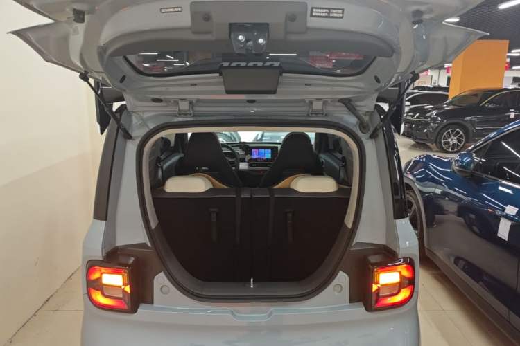 Used Geely Galaxy Panda 2025 210km Panda Kart Trunk