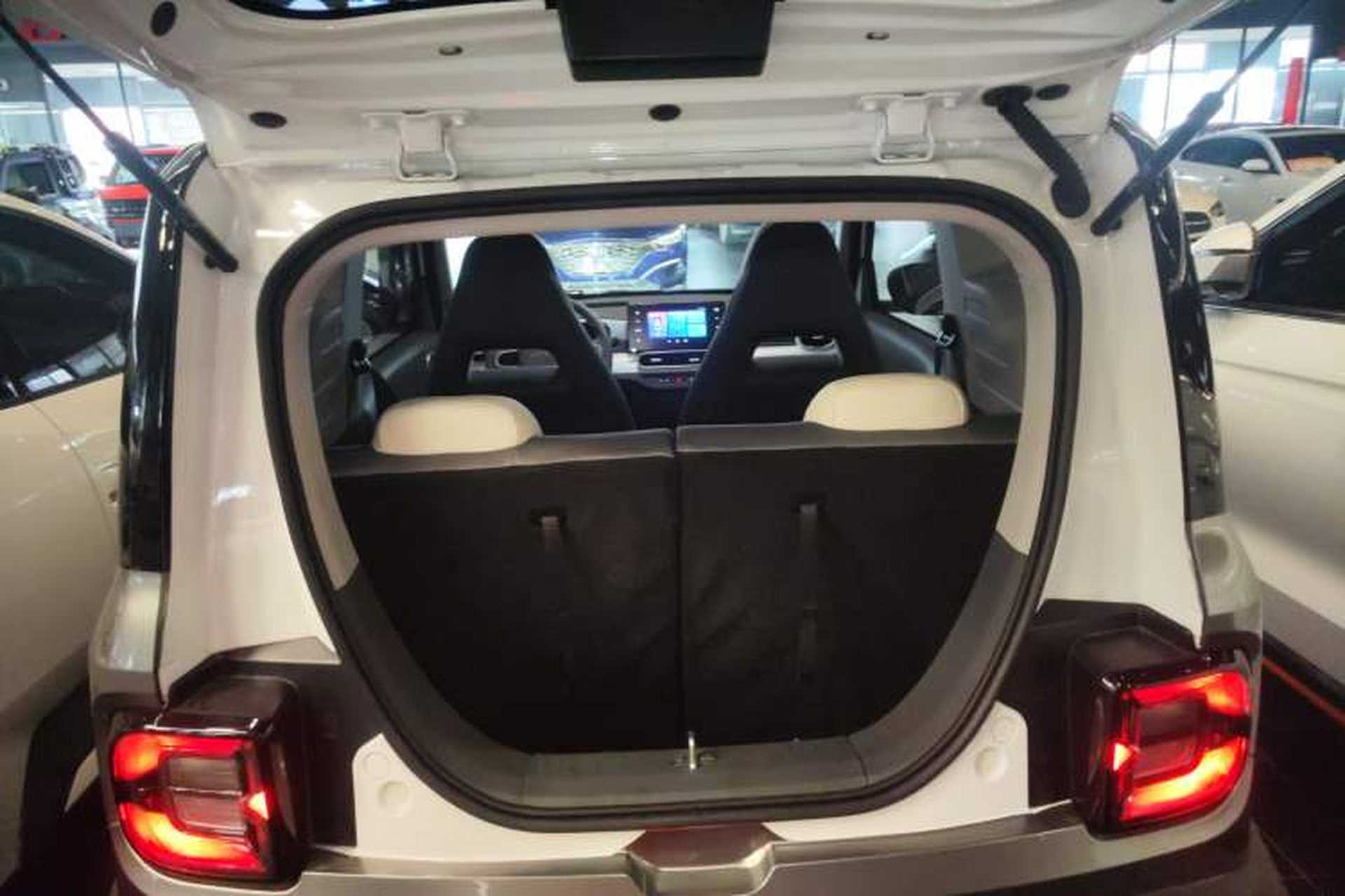 Used Geely Galaxy Panda 2025 210km Panda Rider Trunk