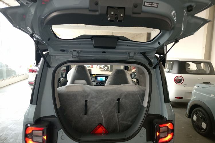 Used Geely Galaxy Panda 2025 210km Panda Kart Trunk